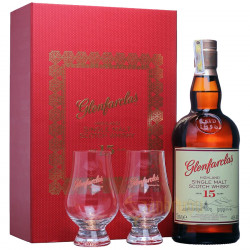 Coffret Glenfarclas 15 ans + 2 Verres 70cl 46° Coffret Glenfarclas 15 ans + 2 Verres 70cl 46°